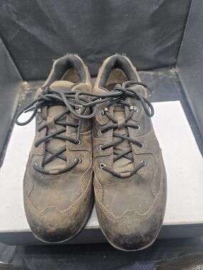 RedHead Men's Brown Lace-Up Hiking Shoes with Black Laces